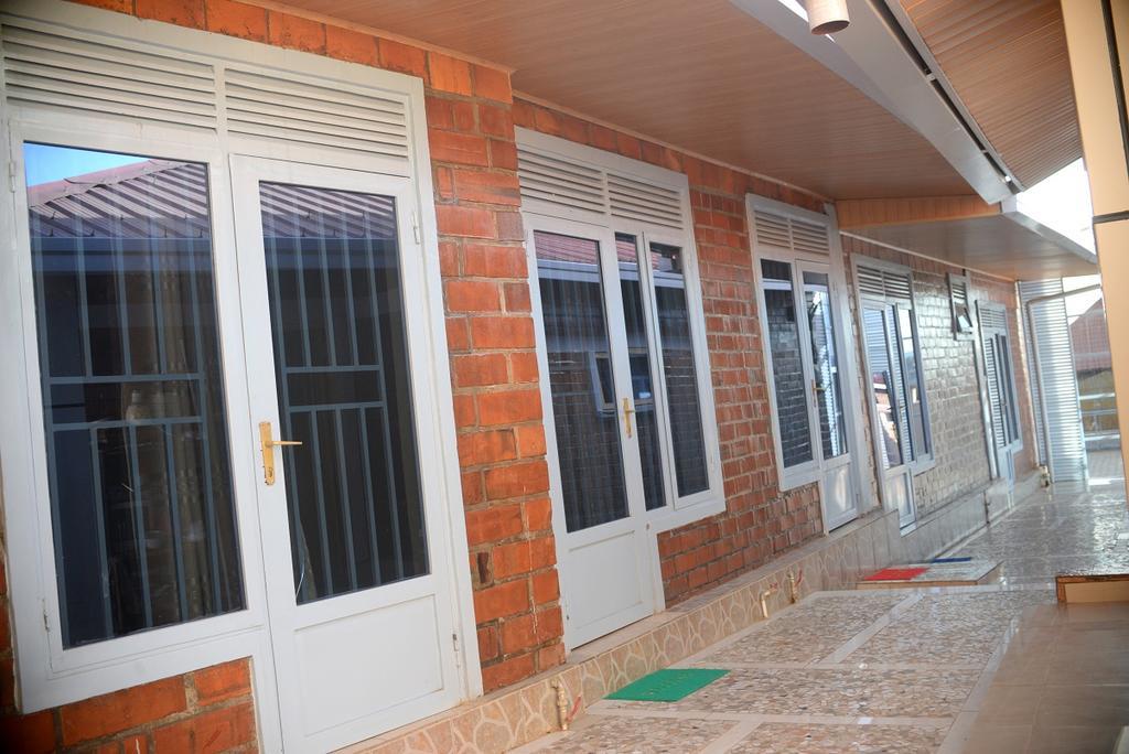 Keva Guest House Kigali Buitenkant foto