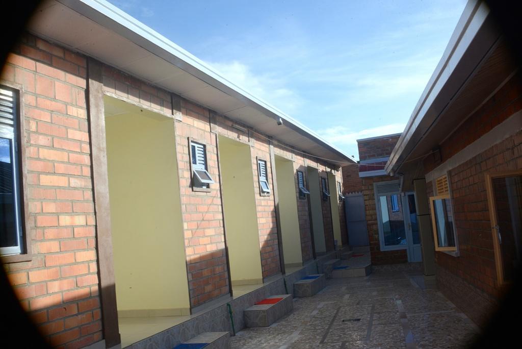 Keva Guest House Kigali Buitenkant foto