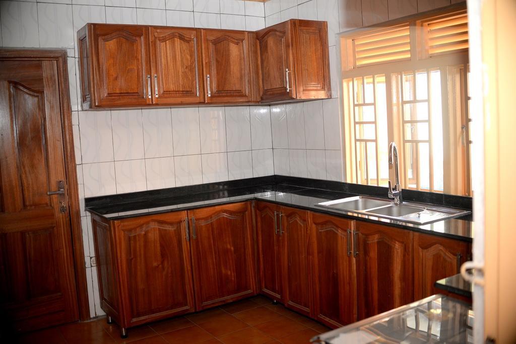 Keva Guest House Kigali Buitenkant foto