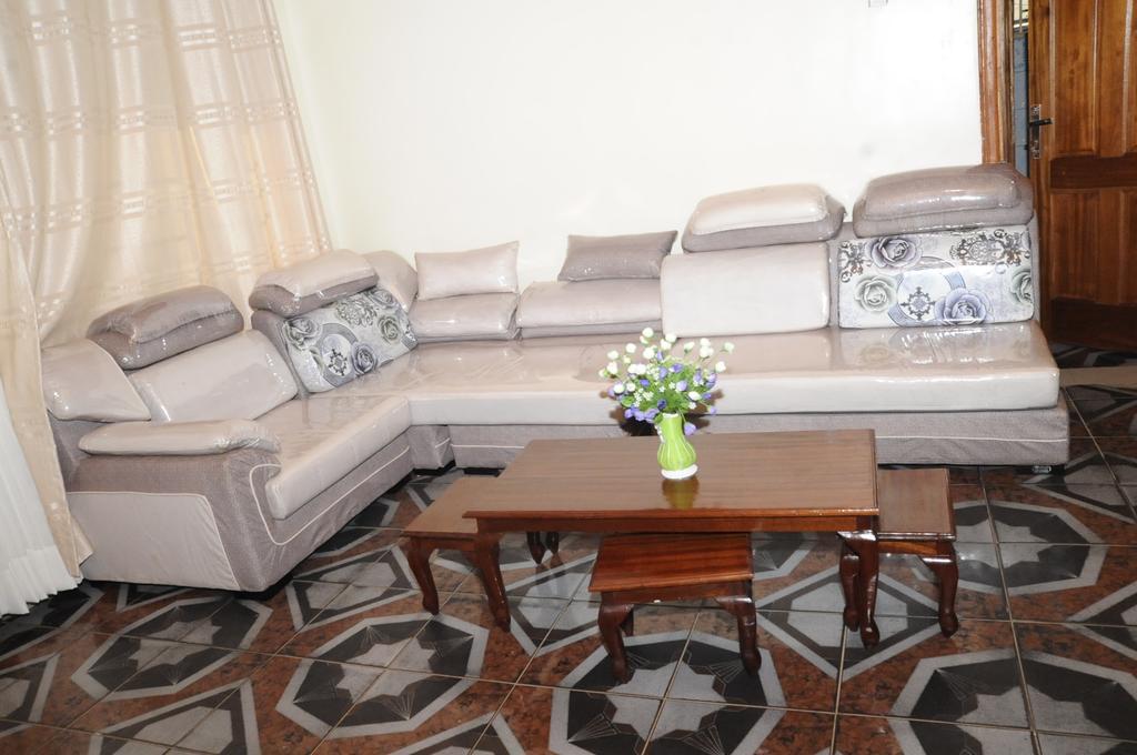 Keva Guest House Kigali Buitenkant foto