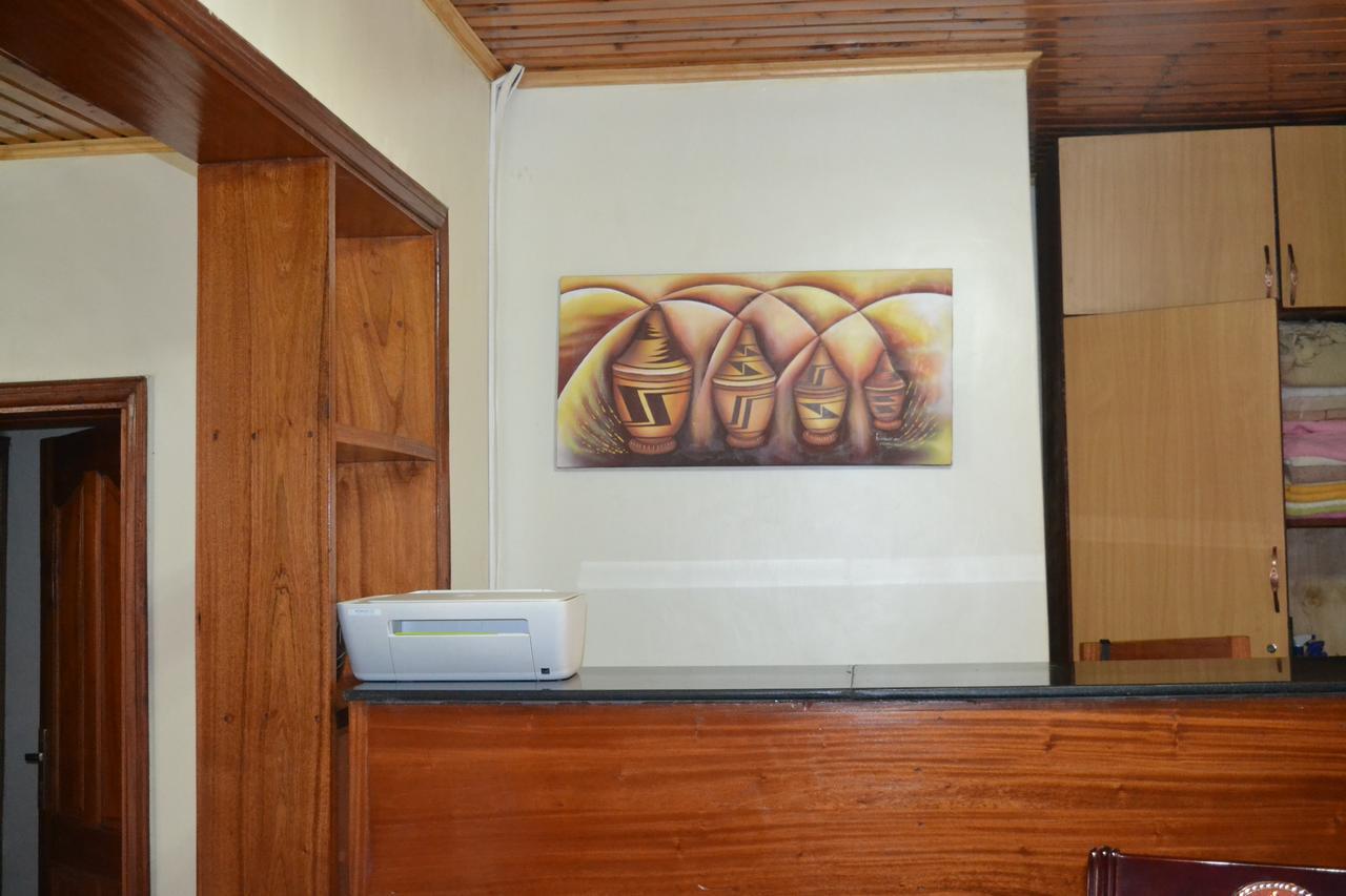 Keva Guest House Kigali Buitenkant foto
