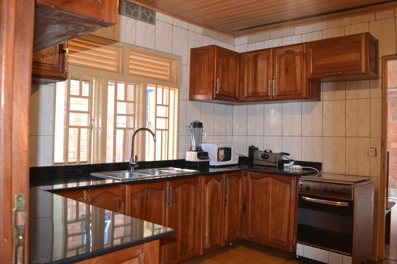 Keva Guest House Kigali Buitenkant foto